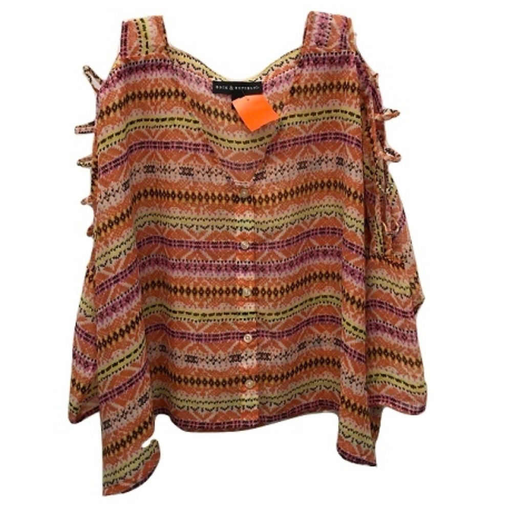 Rock & Republic Peekaboo Sleeve Button up, Size M